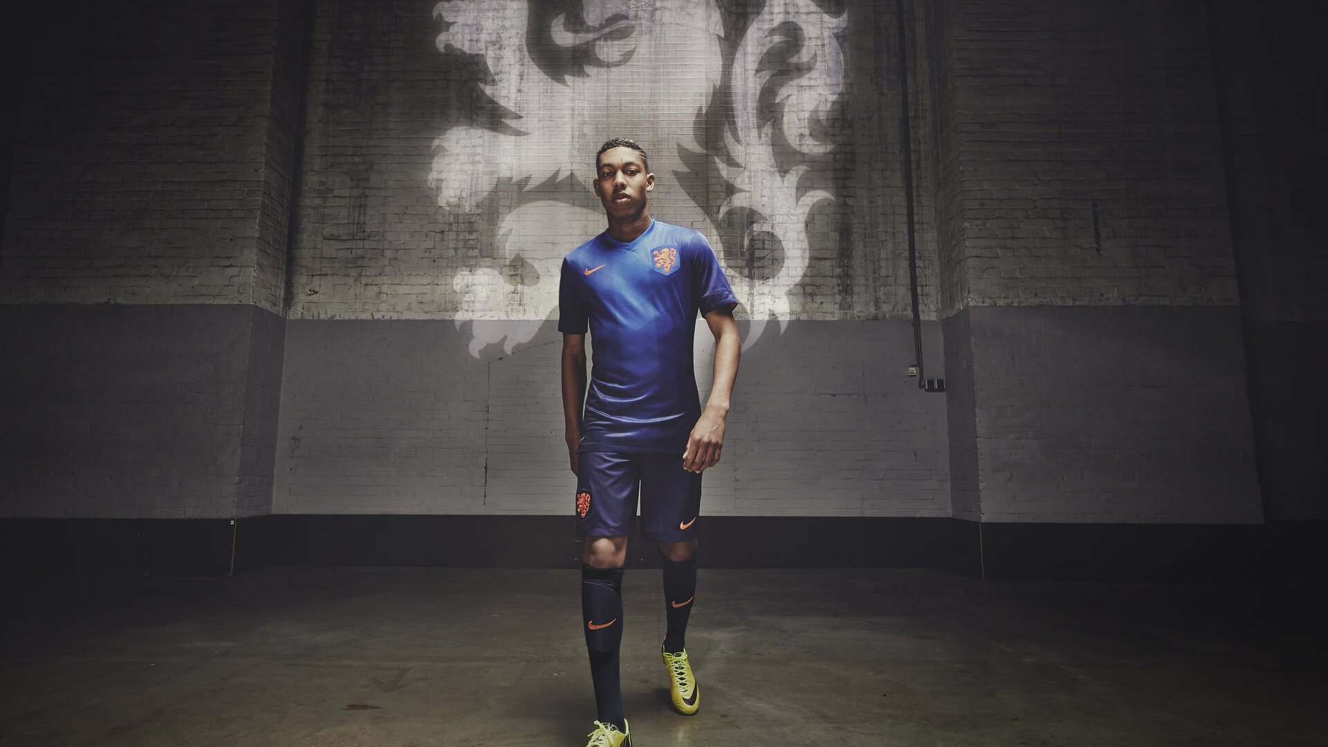 乐鱼官方登录入口-女子足球培训课程加入防伤内容加强保护意识，女子足球训练中的注意事项