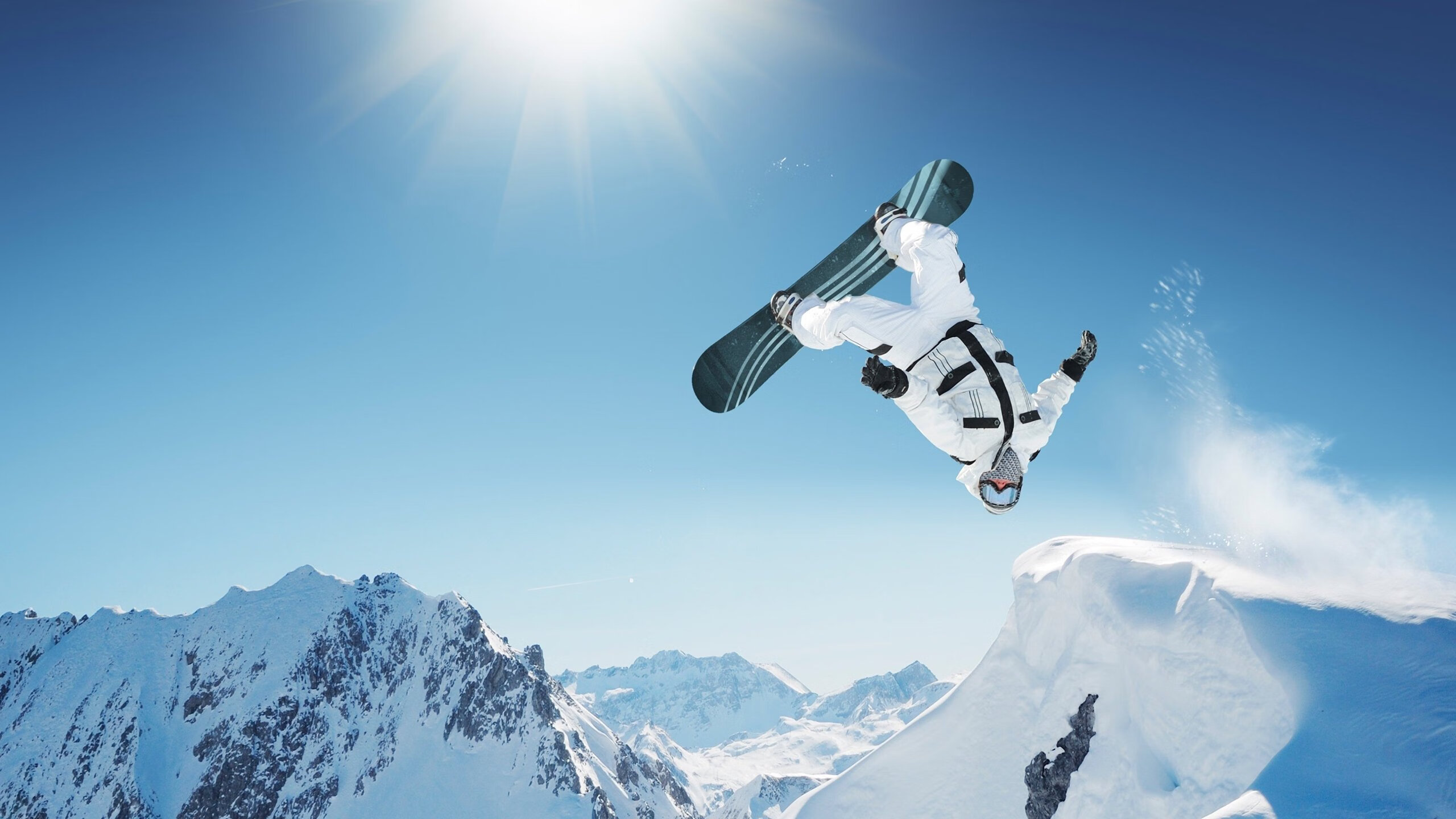 APP下载 LY Sports-朝鲜水球攻防转换迅速，朝鲜 球场